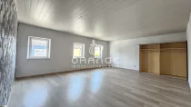 Großes Schlafzimmer (40m²) teilbar