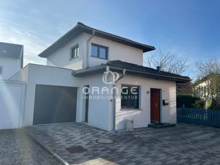 Ansicht - Haus mieten in Straubing / Kagers - ***Bezauberndes Einfamilienhaus!***