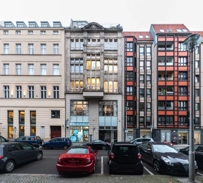 Hausansicht - Büro/Praxis mieten in Berlin - ***Repräsentative Büroetage in Mitte***