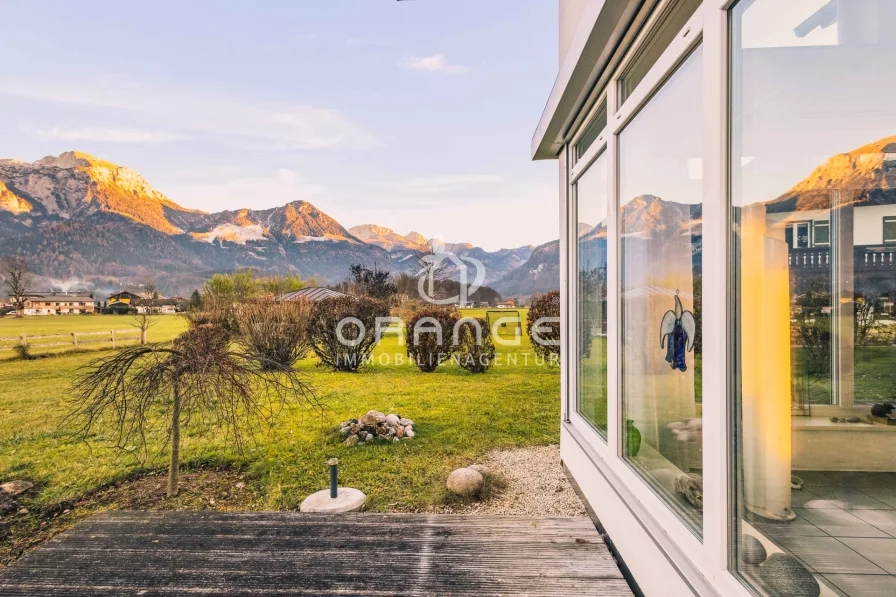 Terrasse und Aussicht - Erdgeschoss