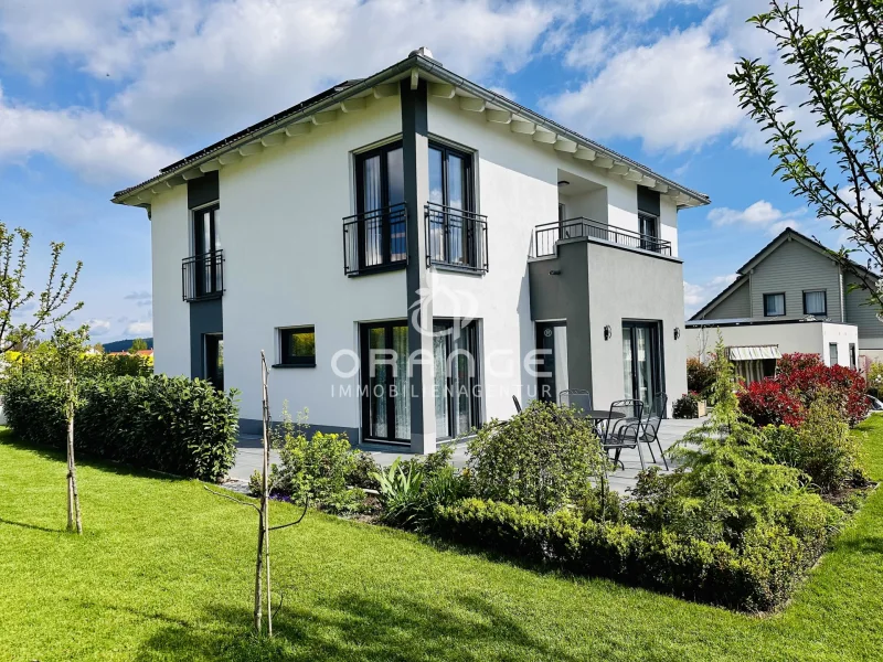 Einfamilienhaus mit Flair - Haus kaufen in Heinersreuth - ***Exklusives Traumhaus im Toskana Stil in Top Lage bei Bayreuth mit A+ Energieeffizienzklasse***