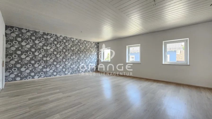 Großes Schlafzimmer (40m²) teilbar