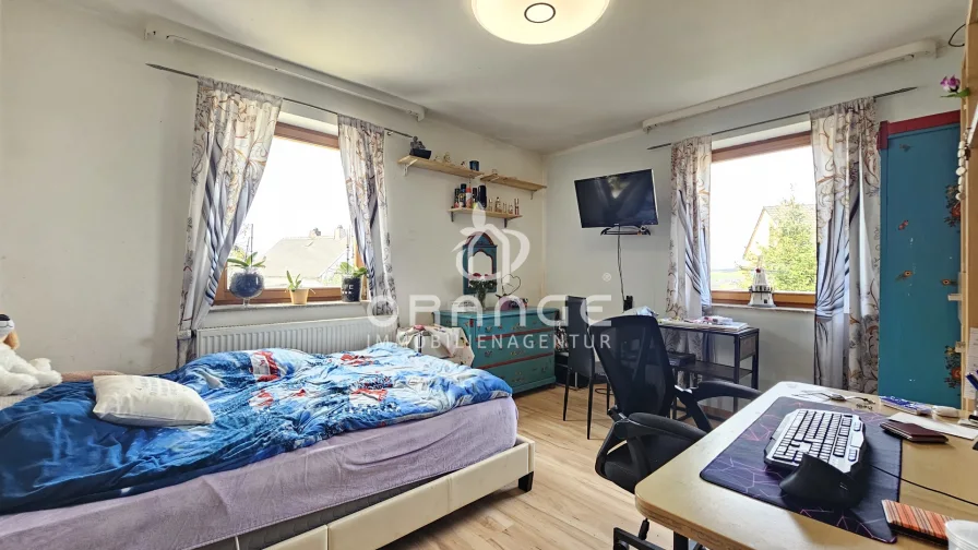 EG: Schlafzimmer 2