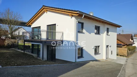 Ansicht Haus 1 - Wohnung mieten in Passau - ***Traumhafte Neubau Dachgeschosswohnung mit Dachterrasse und Garage in Passau zur Miete***