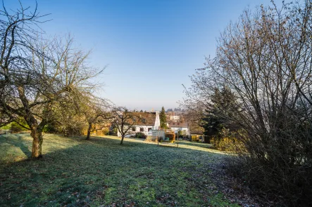 Titelbild - Grundstück kaufen in Schorndorf - Traum Grundstück in Schorndorf -zum Bau einer DHH oder Bungalow / Villamit Abrisshaus!