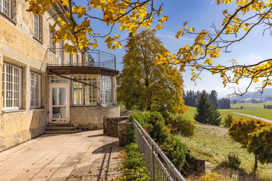 Willkommen Villa Schwalten_Terrasse 