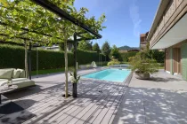 Terrasse mit Pool