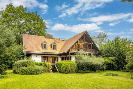 Außenansicht Garten - Haus kaufen in München - Großzügige Villa mit parkähnlichem Garten