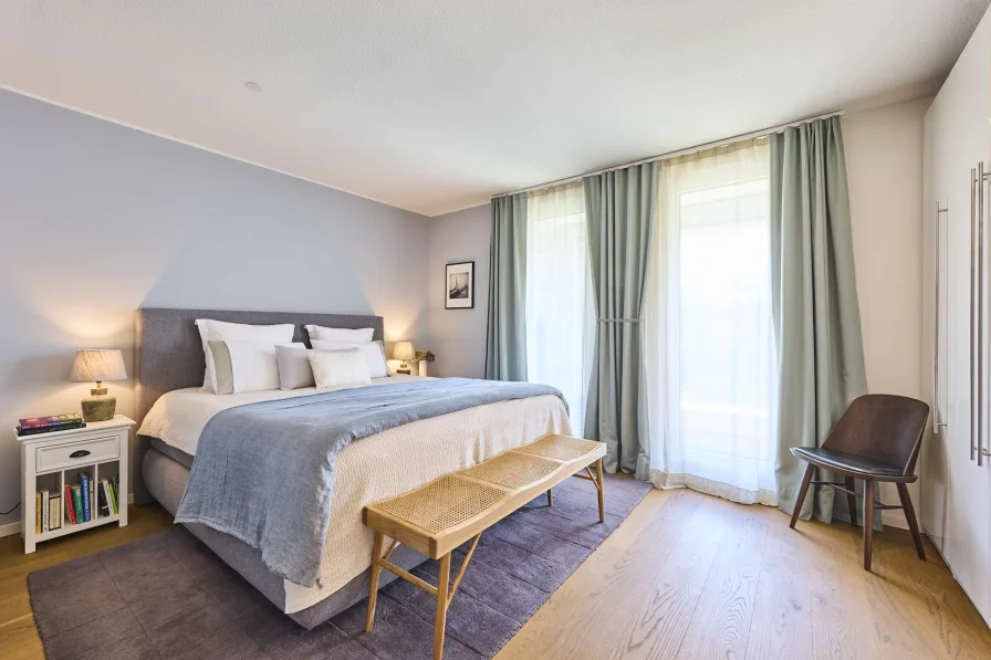 Schlafzimmer - Wohnung kaufen in München - Exquisite 4-Zimmer-Wohnung im Münchner Norden