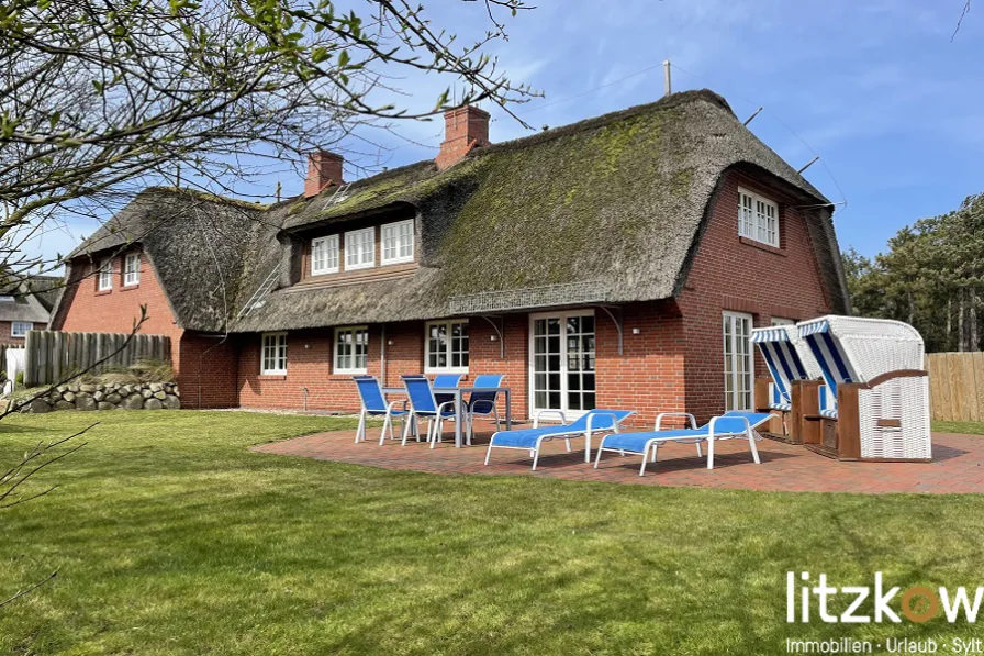 Titel - Haus kaufen in Sylt / Rantum - Zweifamilienhaus mit Weitblick bis zum Wattenmeer in Rantum !