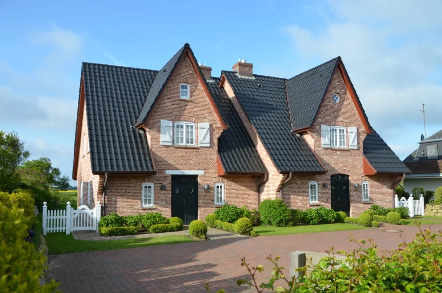 1 - Haus kaufen in Sylt / Morsum - Geräumige Haushälfte mit Weitblick über Wiesen und Felder !