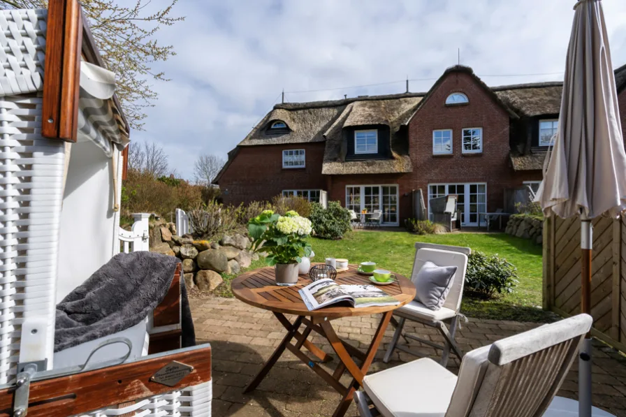 Titel - Haus kaufen in Sylt / Keitum - Bezauberndes Hausteil unter Reet in Keitum !