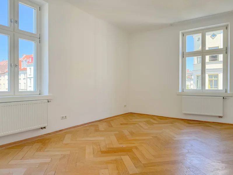 I. Schlafzimmer - Wohnung kaufen in München - *** Gelegenheit *** sanierte Altbauwohnung mit Denkmalschutz in der Nähe vom Rosenheimer Platz ***