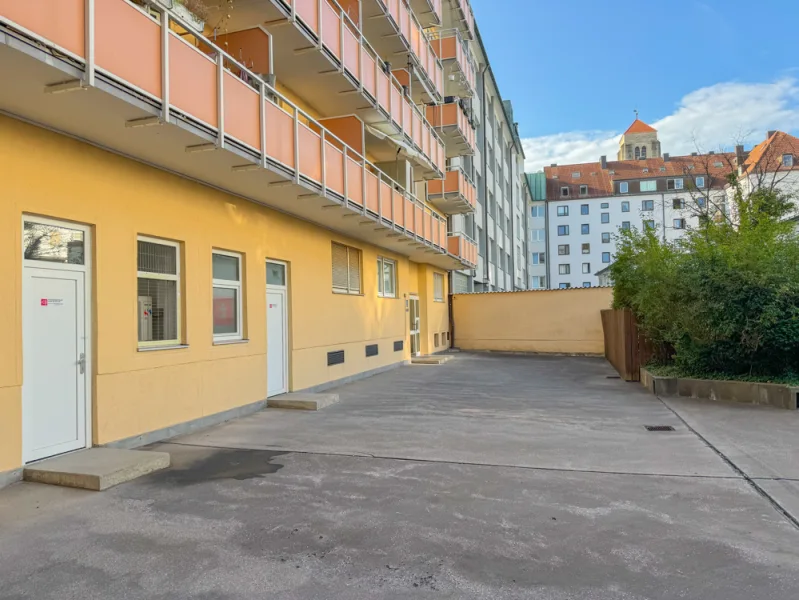 Außenansicht - Wohnung kaufen in München - *** Gelegenheit *** Gemütliches 1-Zi.-Apartment in der Nähe vom Ostfriedhof *** in Giesing ***