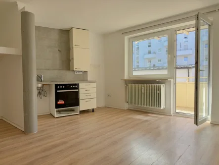 Küche - Wohnung kaufen in München - *** sofort bezugsfrei *** Gemütliches 1-Zi.-Apartment in der Nähe vom Ostfriedhof *** in Giesing ***