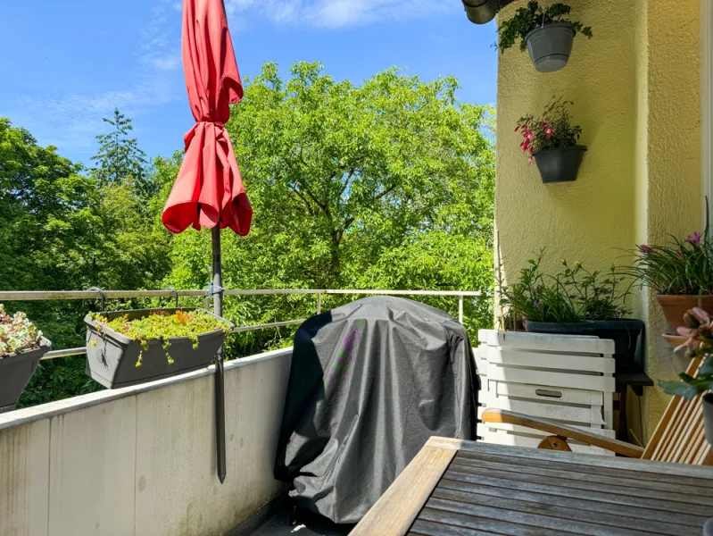 Balkon - Wohnung kaufen in München - *** Gelegenheit *** 2-Zimmer-Wohnung mit TG-Stellplatz im gut angebundenen Berg-am-Laim ***