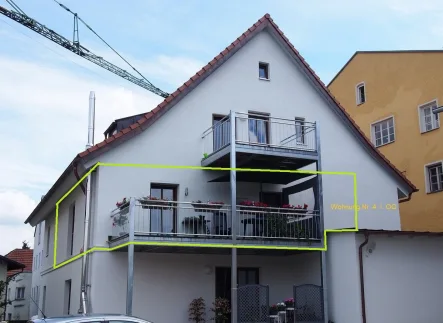 Ansicht Außen mit Balkon WE 4 - Wohnung kaufen in Viechtach - Vermietete 1,5 Zimmer ETW, großer Balkon in Viechtach. Gebäude 2018 kernsaniert - Wohnung Viechtach
