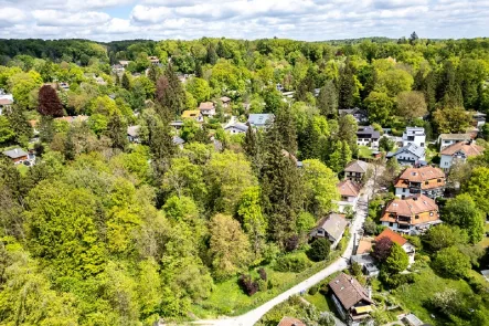 Ansicht von oben - Grundstück kaufen in Starnberg Söcking - Starnberg-Söcking  |  Baugrundstück direkt an der Maisinger Schlucht mit großartigem Ausblick