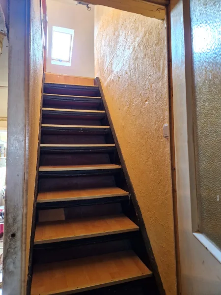 Treppe zum OG