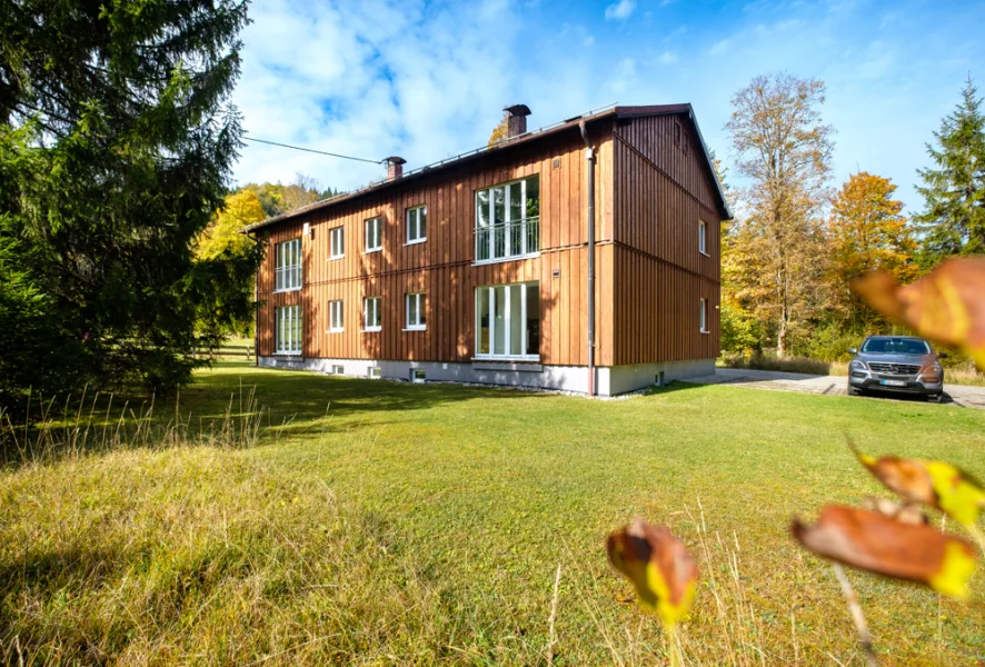 Alpen-Immo_MFH_Bayrischzell_4 - Haus kaufen in Bayrischzell - Top saniertes Anwesen mit aktuell 4 Wohneinheiten und großem Grundstück in traumhafter Alleinlage!