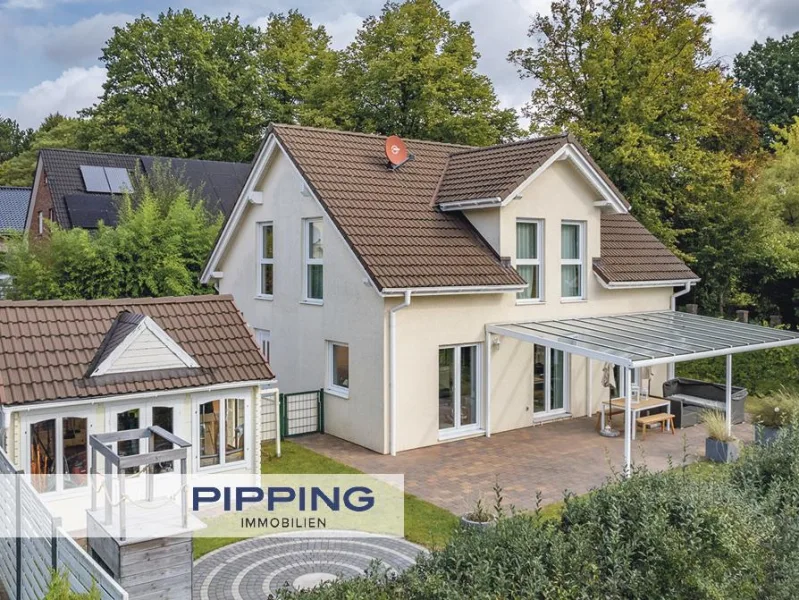 Titelbild - Haus kaufen in Wentorf - Absoluter Wohlfühl-Charakter: "Energieeffizientes Einfamilienhaus mit sonniger Terrasse" 