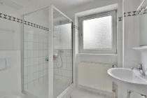 Duschbad mit Fenster