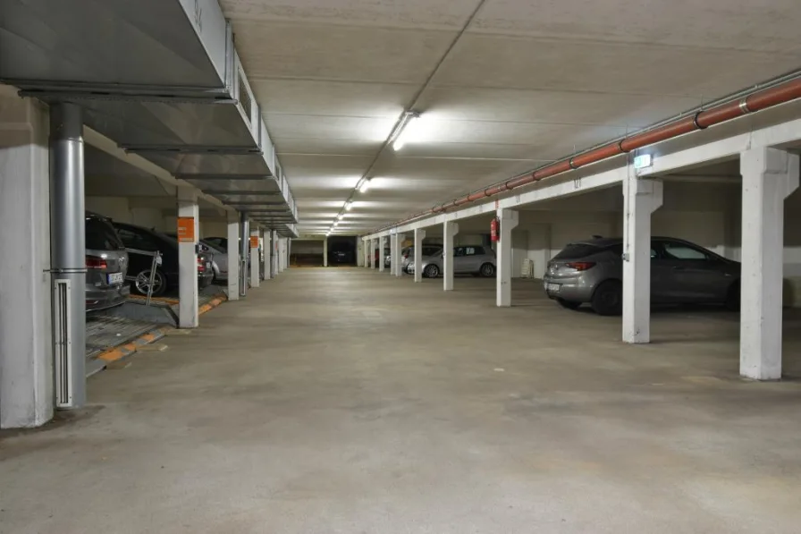 Gepflegte Tiefgarage - Garage/Stellplatz kaufen in Glinde - In zentraler Lage von Glinde:"Tiefgaragenstellplatz in gepflegter Anlage"