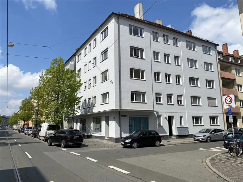Außenansicht - Wohnung kaufen in Nürnberg - Toplage zwischen Kaiserburg u. Stadtpark: Tolles Dachgeschoss, rechtskräftige Baugenehmigung, 2ETWs