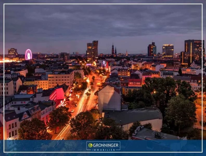 Titelbild - Wohnung kaufen in Hamburg - ST. PAULI/ Hochwertig modernisiertes 1-Zi.-Design-Appartement mit Lift, Stellplatz & Balkon im 16. Obergeschoss mit Weitblick bis zur Elbe!