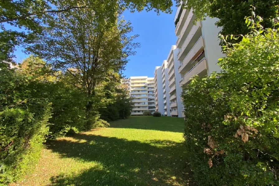 Titelbild - Wohnung kaufen in Haar - Vermietete 2-Zimmer Wohnung mit großen Balkon in Haar!