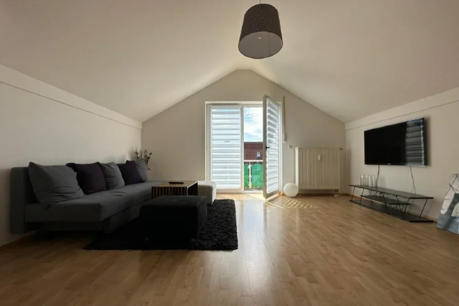 Impression Wohnbereich - Wohnung kaufen in Karlsfeld - Herrliche 2,5 Zimmer Dachgeschosswohnung in Karlsfeld zu verkaufen!