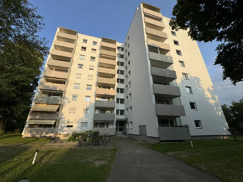 Titelbild - Wohnung kaufen in Haar - Klasse 2-Zimmer Wohnung im Zentrum von Haar zu verkaufen!