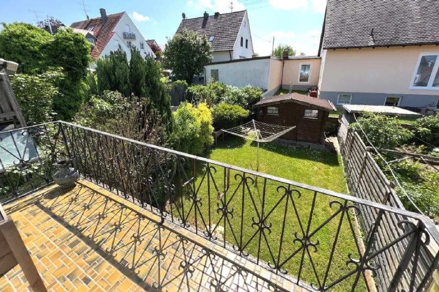 Außblick Balkon 1OG - Haus kaufen in Markt Indersdorf - HANDWERKER AUFGEPASST! Großzügig geschnittenes RMH in guter Lage von Markt Indersdorf