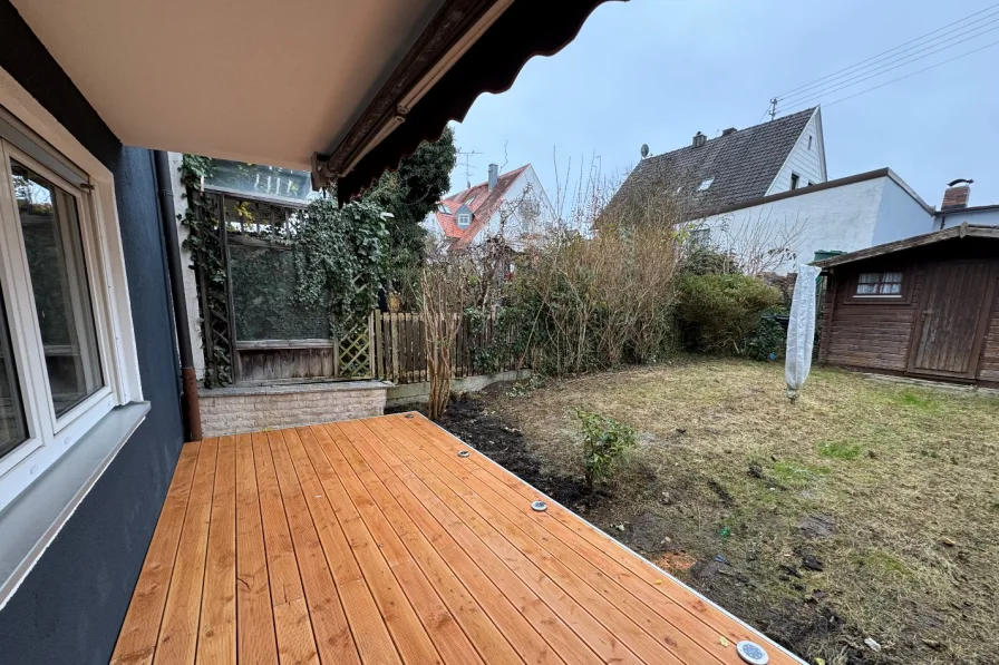 neue Terrasse!