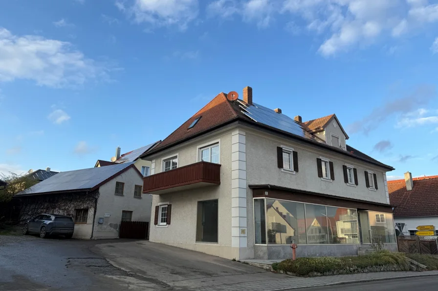 Titelbild - Haus kaufen in Markt Indersdorf - Wohn- und Geschäftshaus im Ortskern von Markt Indersdorf zu verkaufen!