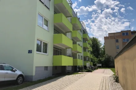 Eichenweg 8 - 10 - Wohnung kaufen in Karlsfeld - Klasse Kapitalanlage! Vermietete 1-Zimmer Wohnung in Karlsfeld (Bahnhof)