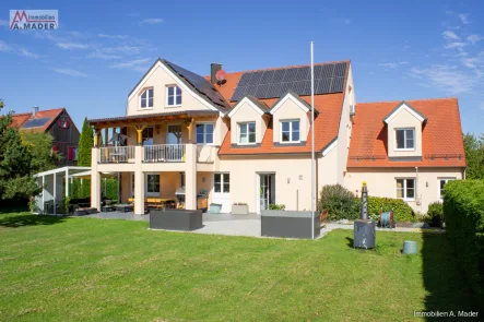 Außenansicht - Haus kaufen in Oberndorf am Lech - Exklusives Einfamilienhaus mit Charme