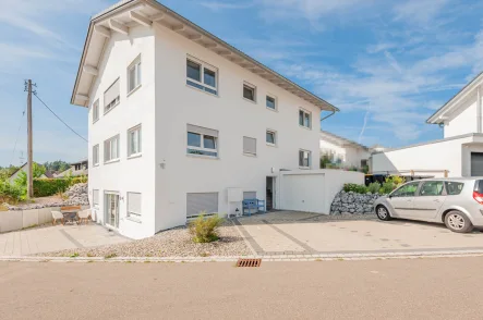 Außenansicht Haus - Wohnung mieten in Kißlegg - Neubau 4-Zimmerwohnung im Erdgeschoss zur Miete