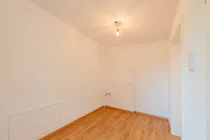 Büro ausgebaut UG links