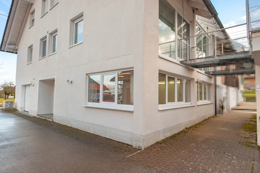 Außenansicht  - Büro/Praxis mieten in Grünenbach - Vielseitige Gewerbefläche mit Glasfaseranschluss in ruhiger Lage von Heimhofen