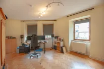 Büro EG