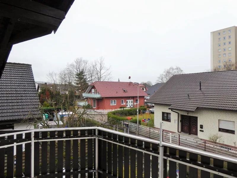 Balkon - Wohnung mieten in Kassel - Großzügige 3 ZKB-Dachgeschosswohnung mit Balkon in ruhiger Lage von Kassel-Waldau