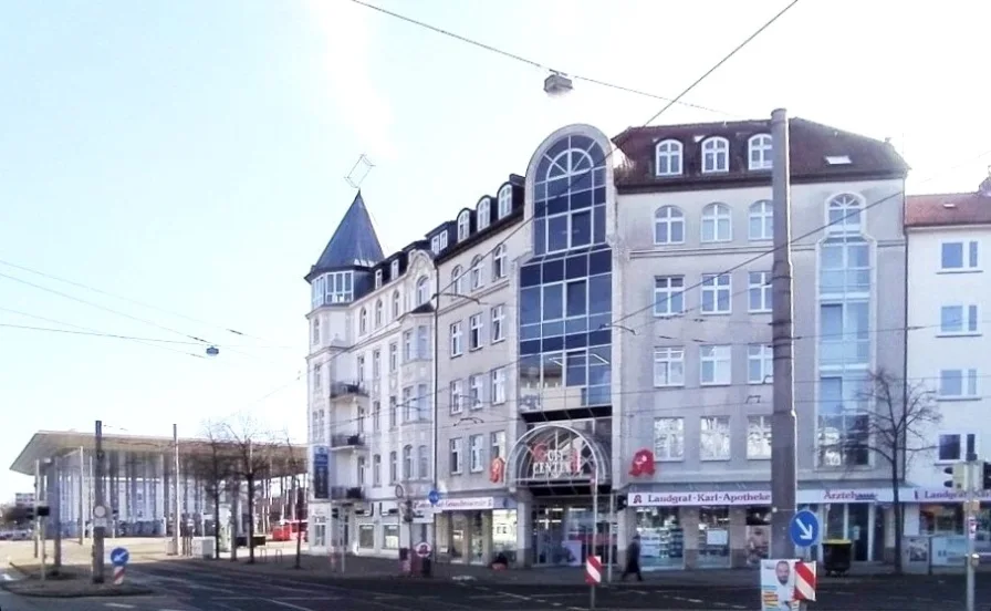 Eingang Ecke Landgraf-Karl-Strasse - Laden/Einzelhandel mieten in Kassel - Interessante Ladenfläche im City-Center Kassel Wilhelmshöhe