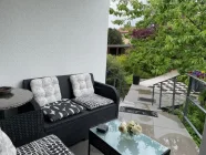 Balkon mit Zugang zur Gartenterrasse