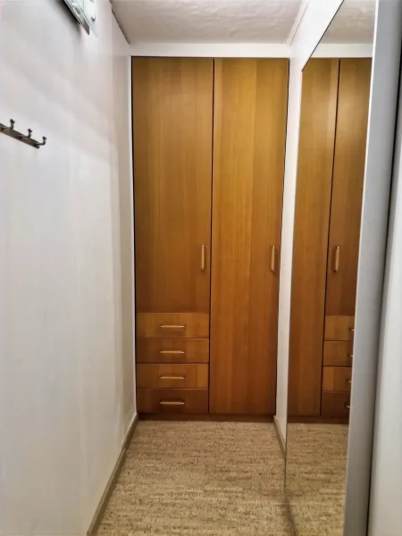 Einbauschrank in Diele