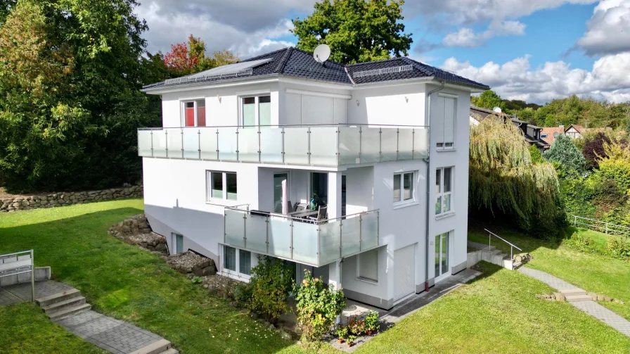 Titelbild - Wohnung kaufen in Kassel - Exklusive Eigentumswohnung mit Blick über Kassel