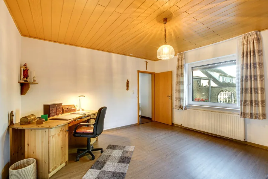 Schlafzimmer EG - Patrick Pfeiffer Immobilien