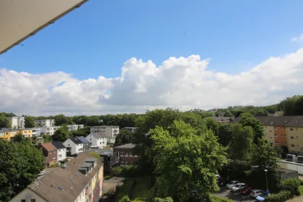 Blick 7. Etage - Wohnung kaufen in Velbert - Über den Dächern von Velbert