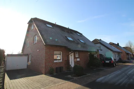 Seitenansicht - Haus kaufen in Kamen - Doppelhaushälfte in wunderschöner Lage