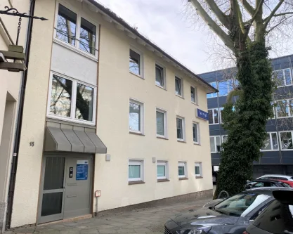 Außen - Büro/Praxis mieten in Kiel - Großzügige Büroräume in der Faulstraße